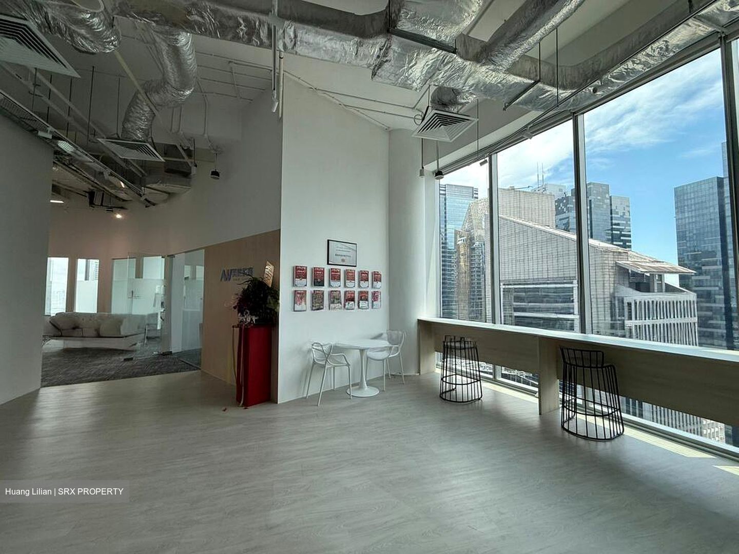 Oxley Tower (D1), Office #498197331